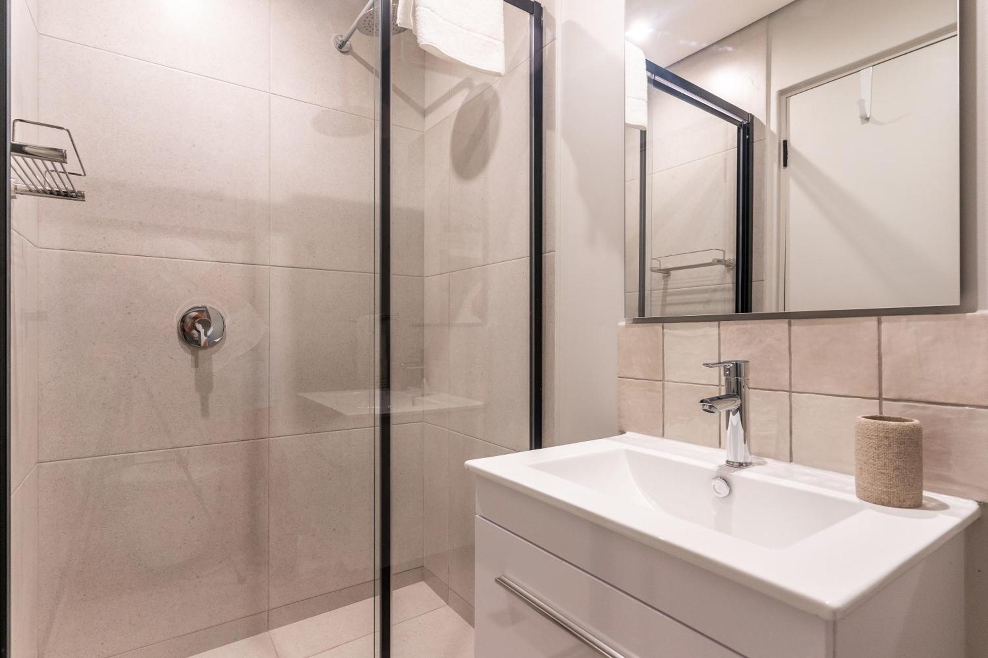 The Rose 604: Central Studio With Rooftop Pool Le Cap Extérieur photo